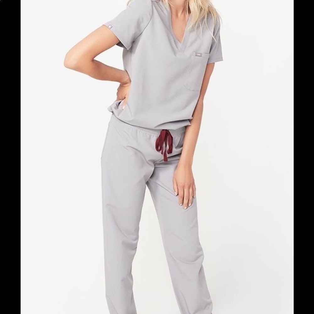 Figs Catarina 1 pocket scrub top